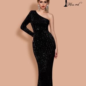 Black sequins mermaid dress one sleeve